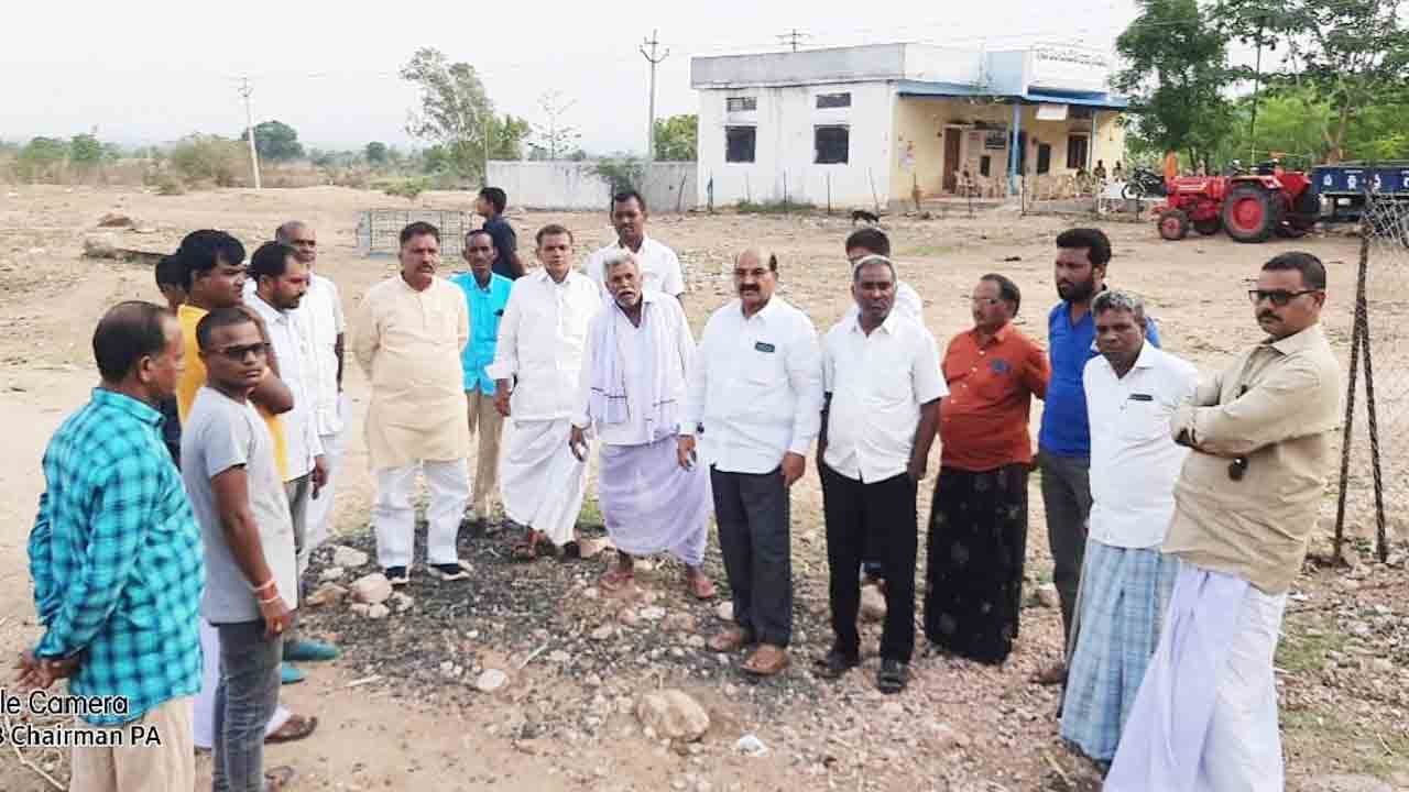 రైతుల వద్దకే ఎరువులు, విత్తనాలు