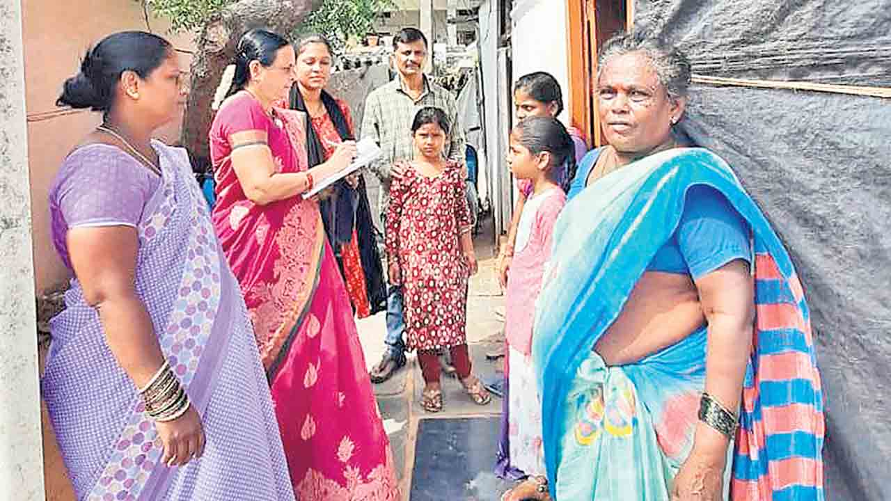 ఆంగ్ల బోధనతో పెరగనున్న అడ్మిషన్లు