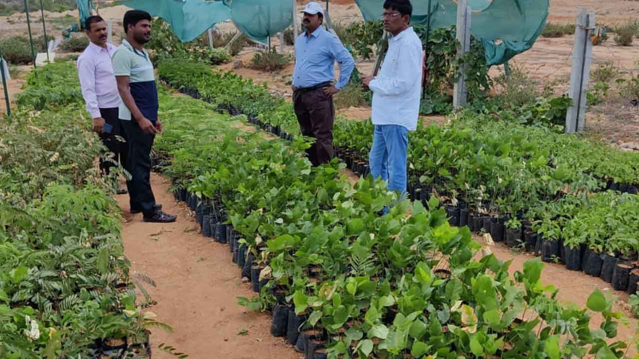 గ్రామాలను సుందరంగా తీర్చిదిద్దుకోవాలి