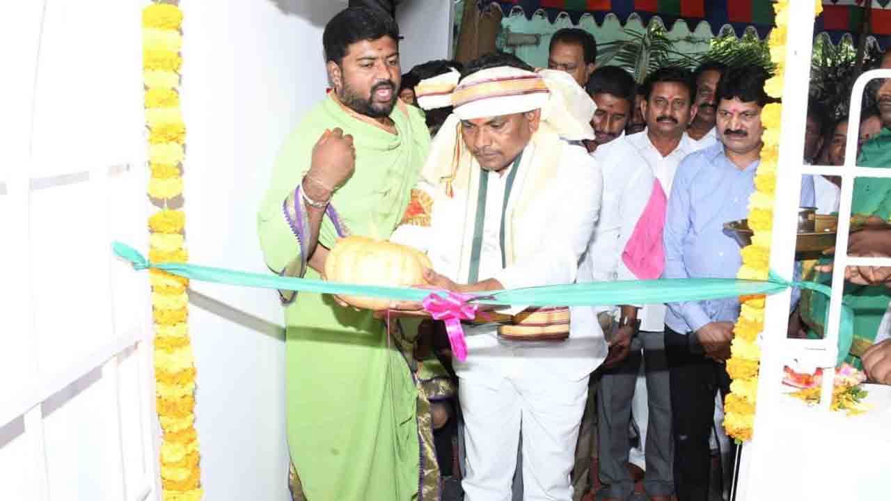 ప్రతి గడపకూ సంక్షేమ పథకాలు