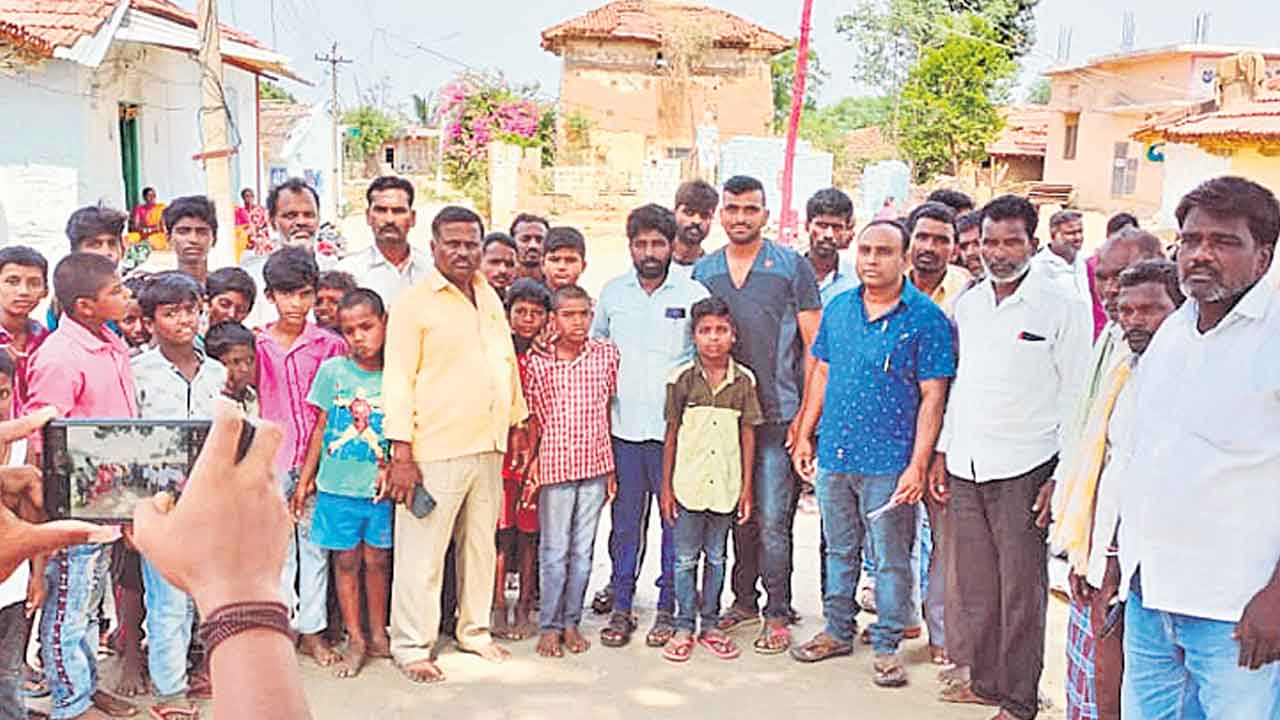 ఇంటింటికీ ‘బడిబాట’