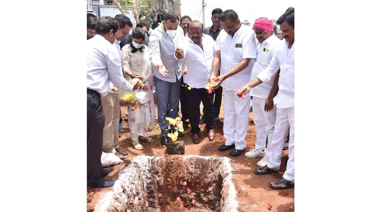 ప్రజలు మెచ్చేలా అభివృద్ధి