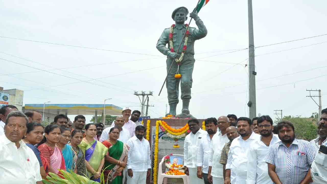 కర్నల్‌ సంతోష్‌బాబు త్యాగం చిరస్మరణీయం