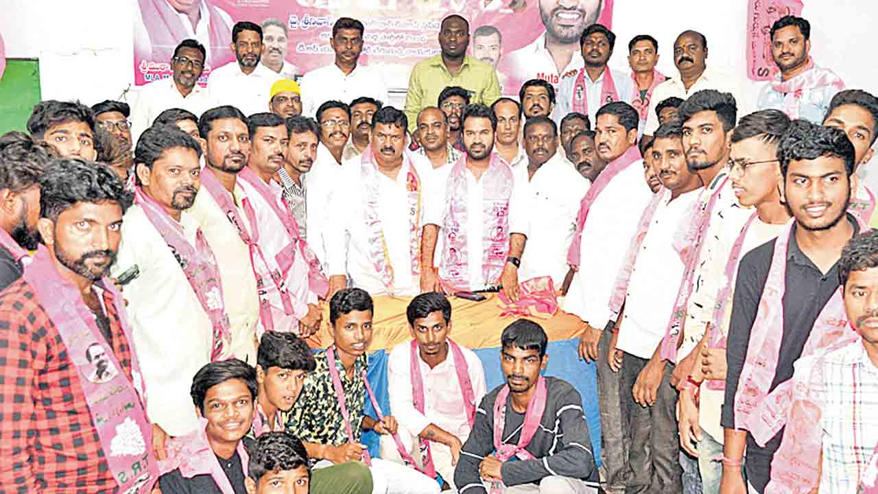 అభివృద్ధికి ఆకర్షితులై టీఆర్‌ఎస్‌లో చేరికలు