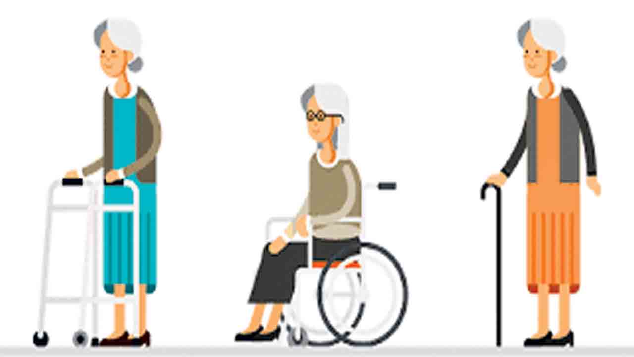 కృత్రిమ పరికరాలతో బల్దియా వితరణ