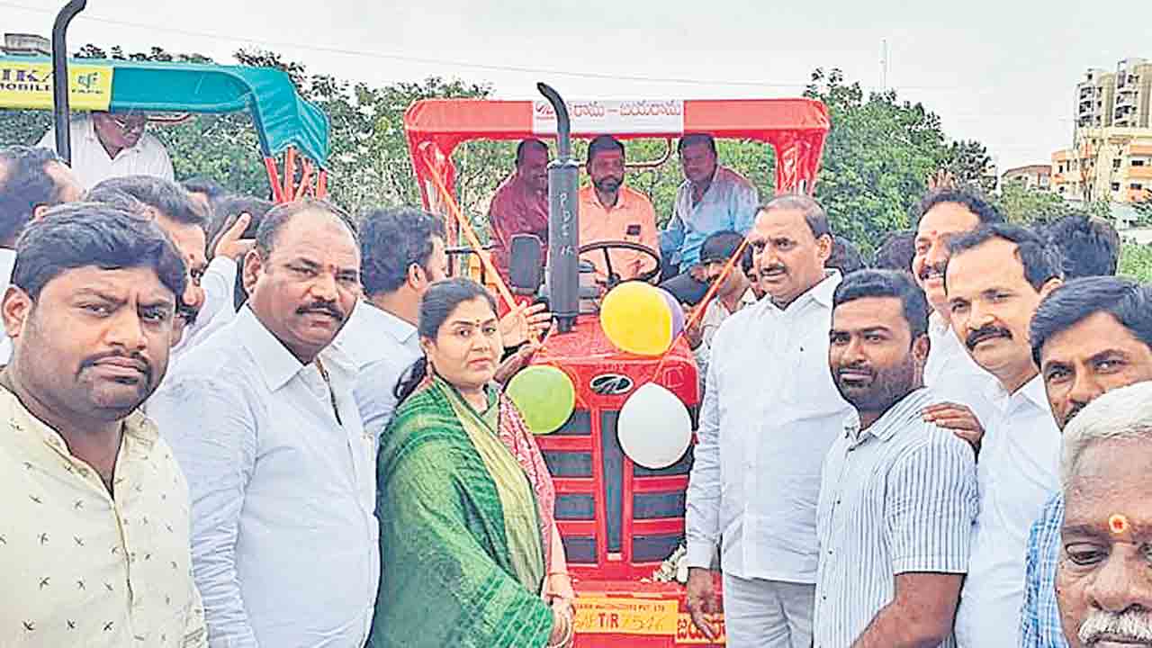 ‘దళితబంధు’ దేశానికే ఆదర్శం