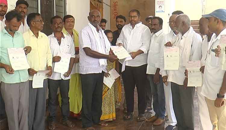 పేదలకు అండగా సీఎంఆర్‌ఎఫ్‌