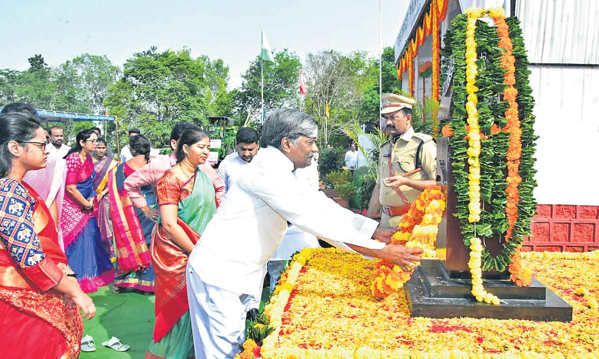 సమగ్రాభివృద్ధి..మెరుగైన సేవలే లక్ష్యం