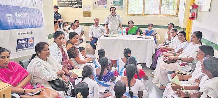 సాధారణ ప్రసవాల సంఖ్య పెంచాలి