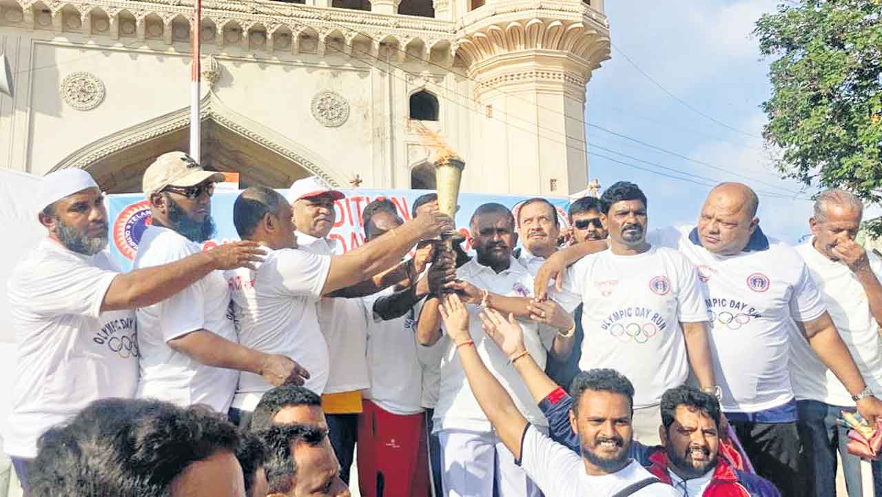 చార్మినార్‌ వద్ద ఒలింపిక్‌ రన్‌