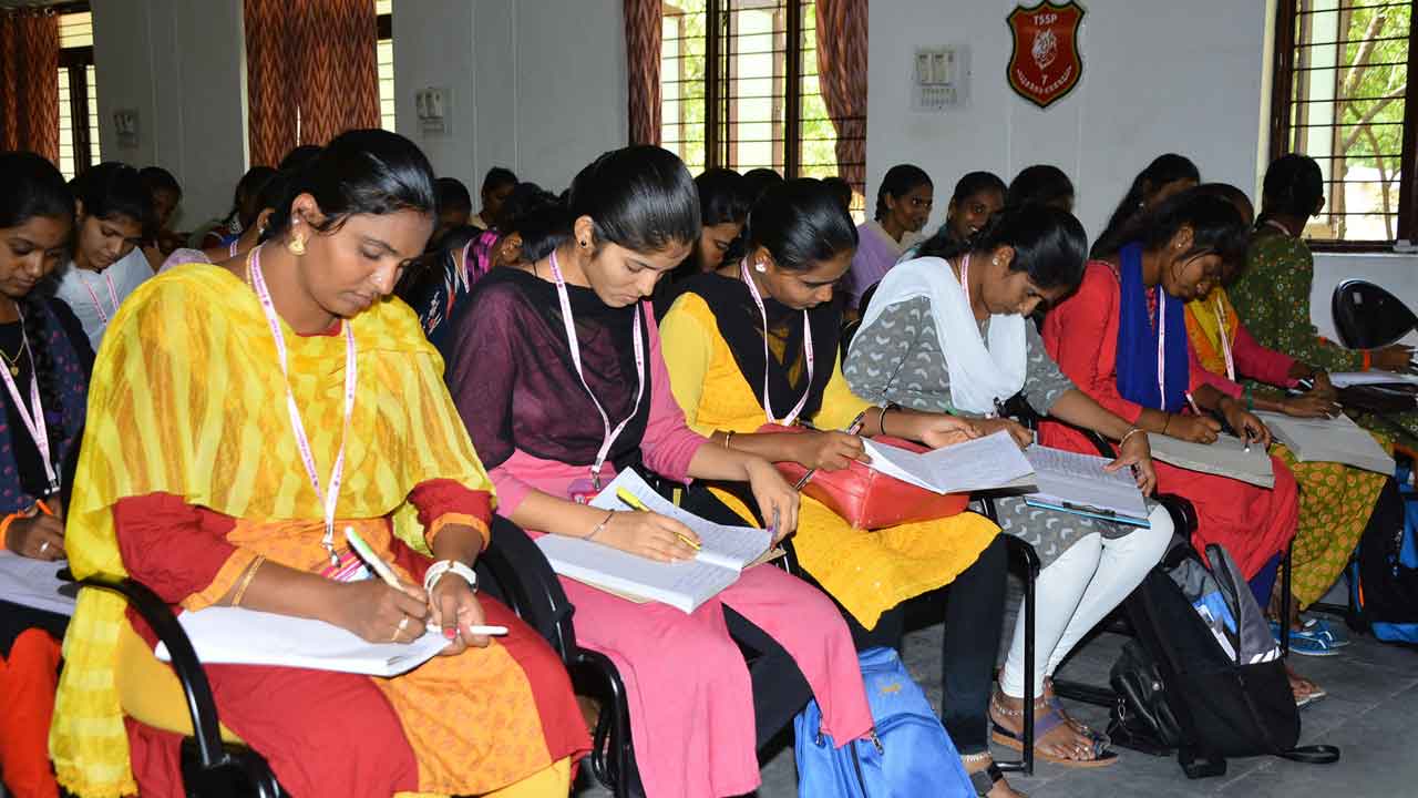 సర్కారు కొలువుకు దారి..