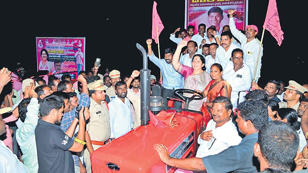 జాతికి కేసీఆర్‌ నాయకత్వం అవసరం