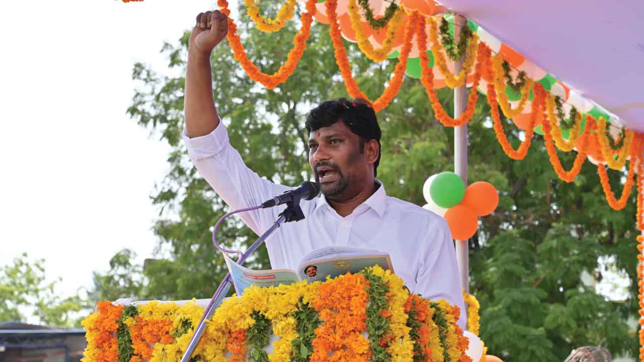 బంగారు తెలంగాణలో భాగస్వాములవ్వాలి