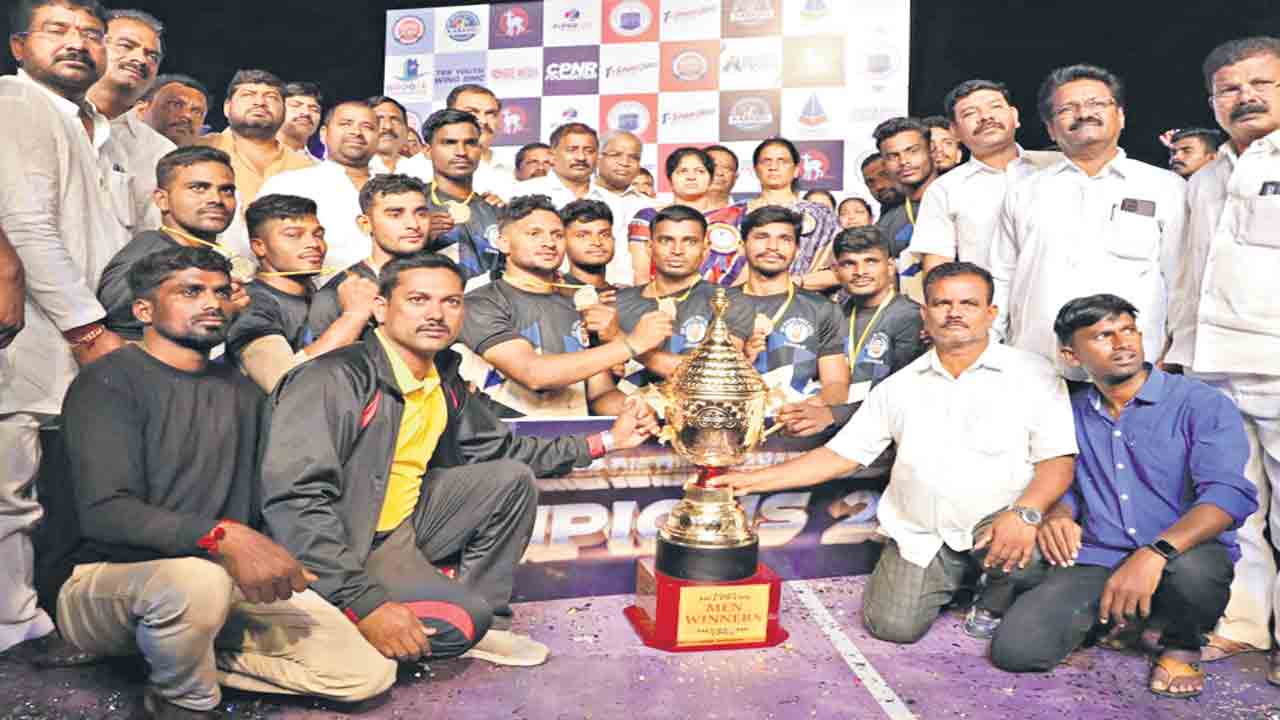 క్రీడాభివృద్ధికి సీఎం కేసీఆర్‌ పెద్ద పీట..