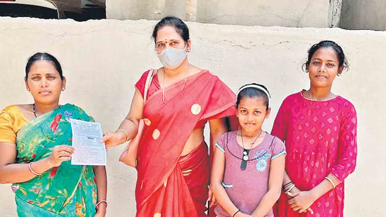 ప్రైవేటు నుంచి ప్రభుత్వ బడికి