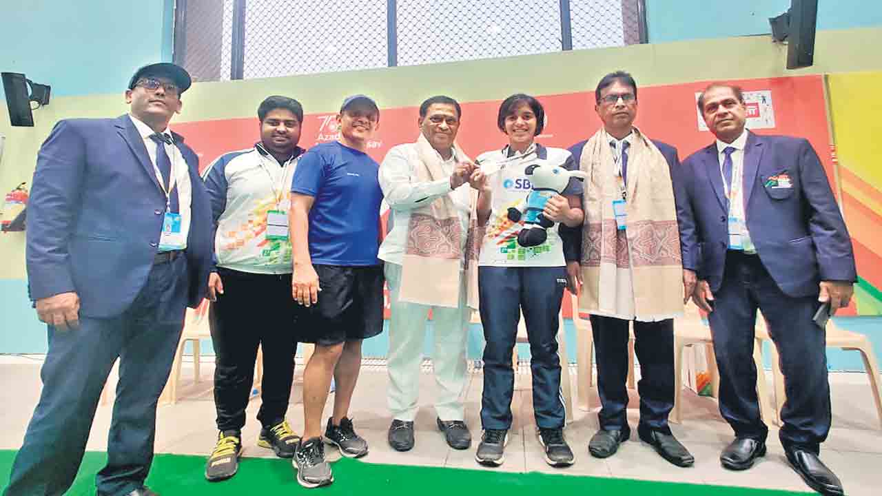 వ్రితి డబుల్‌ ధమాకా..