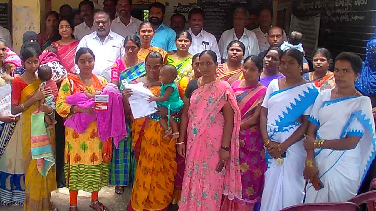 ఆడపిల్ల పుడితే రూ.5,116