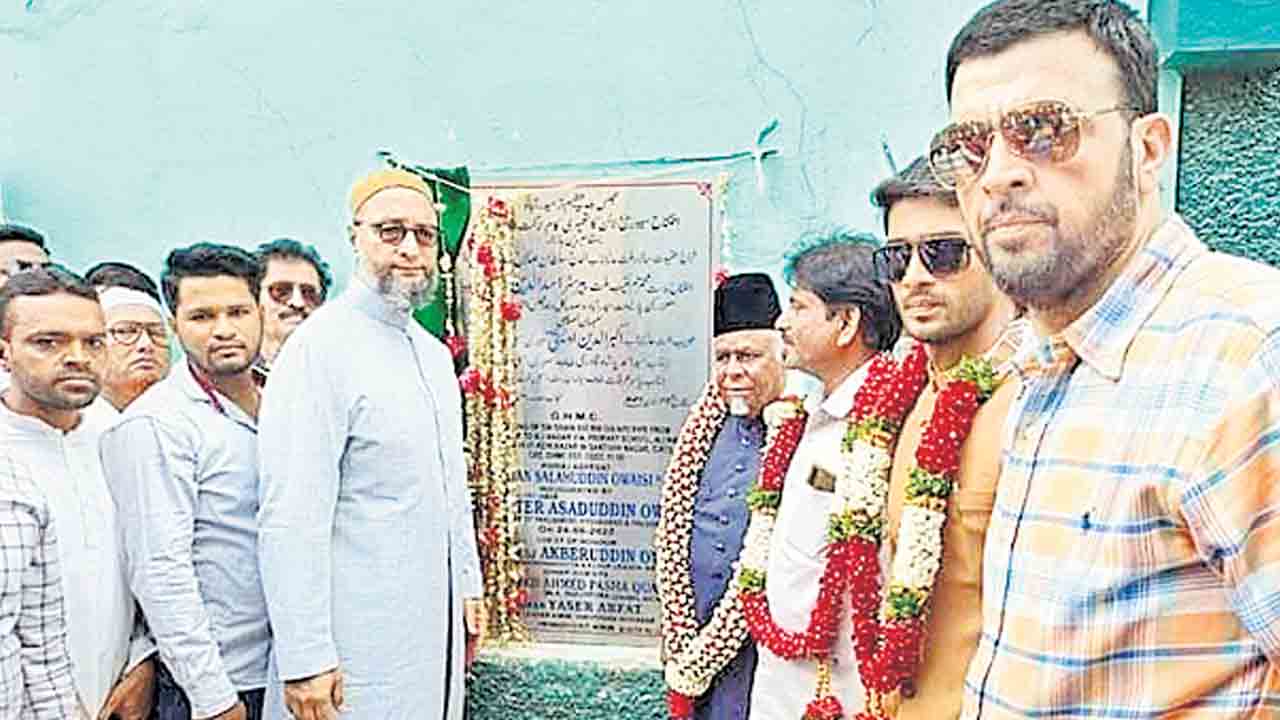 అభివృద్ధి పనులకు శంకుస్థాపన