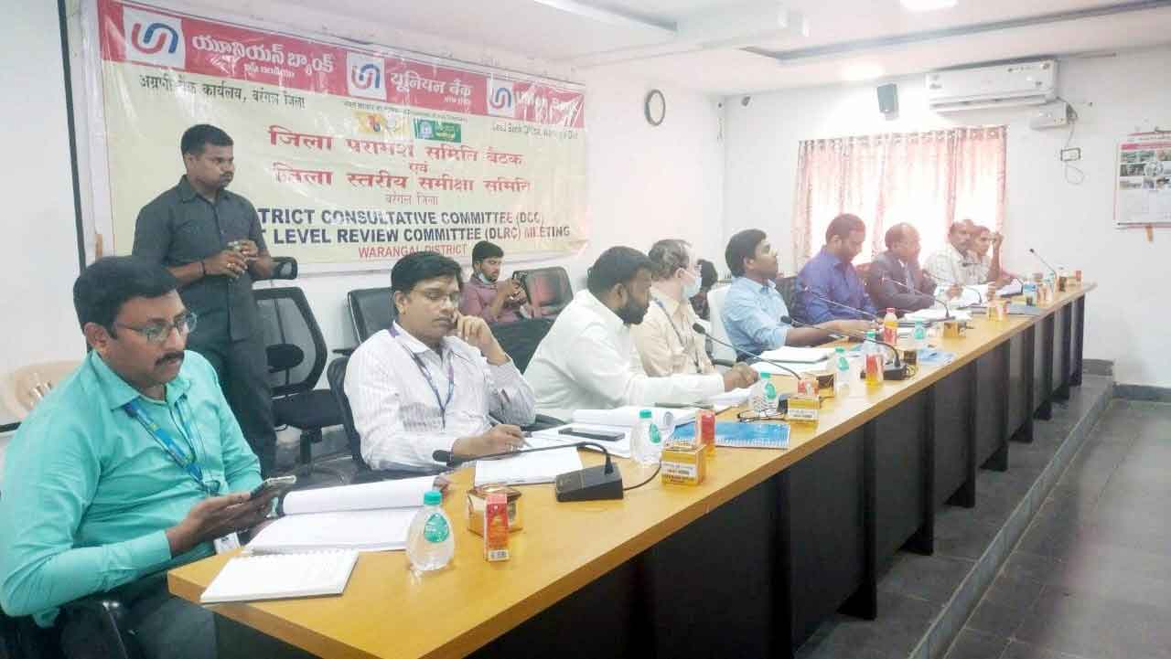 రుణ మంజూరులో జాప్యం చేయొద్దు