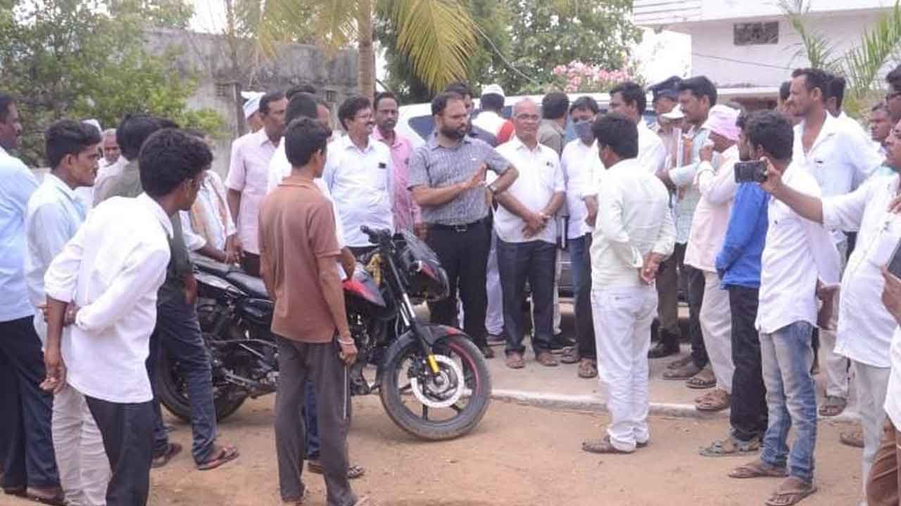 నర్సింగ్ కాలేజీ పనులను వెంటనే పూర్తి చేయాలి