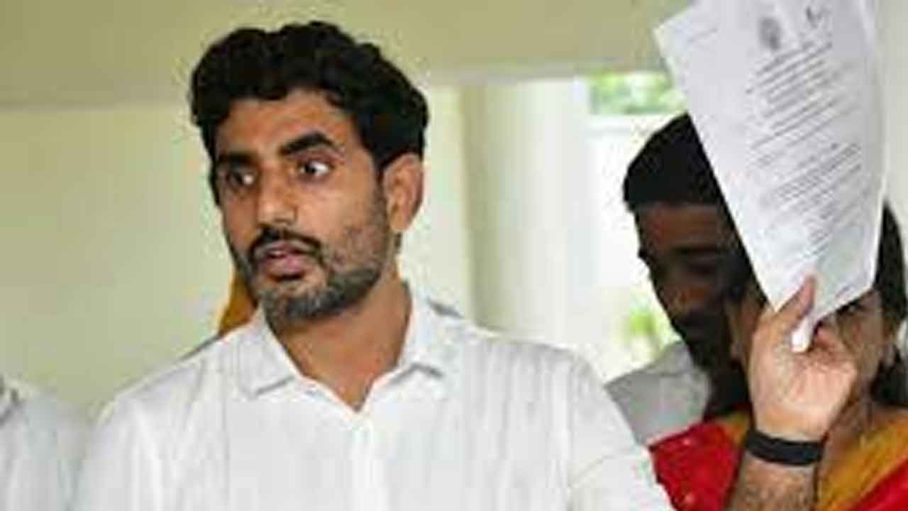 మోసం చేసిన వైసీపీ ఎమ్మెల్సీ అనుచరుడిని అరెస్టు చేయాలి: నారా లోకేశ్‌