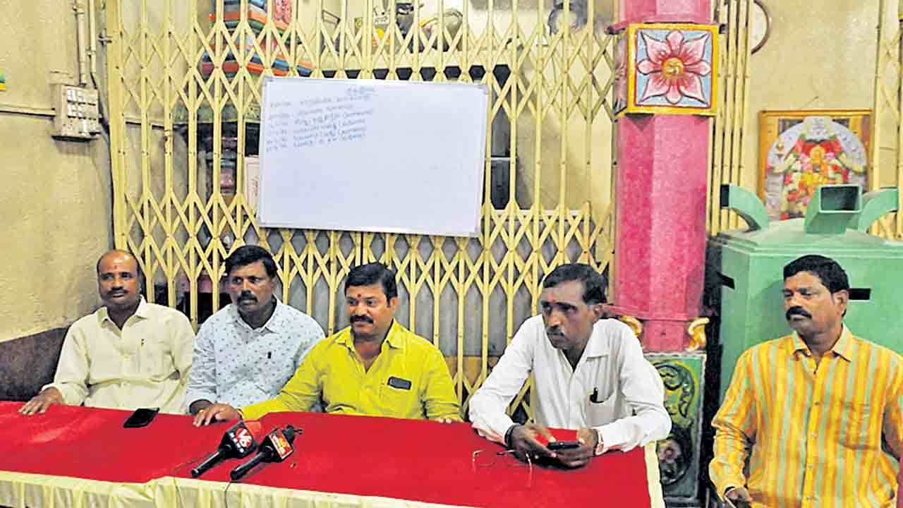 లాల్‌దర్వాజ అమ్మవారి బోనాలకు సన్నాహాలు