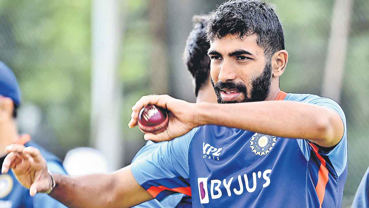 బుమ్రా సారథ్యంలో.. టీమ్‌ఇండియా బరిలోకి