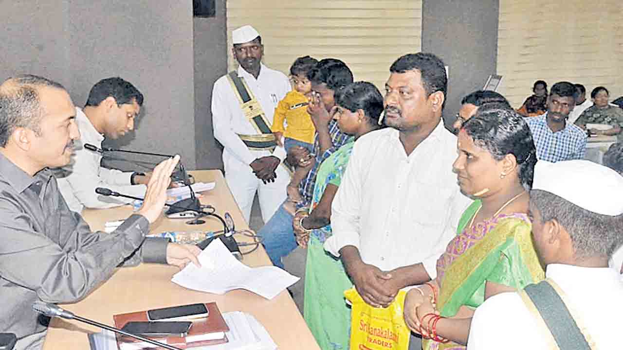 ప్రజా సమస్యలపై తక్షణమే స్పందించాలి