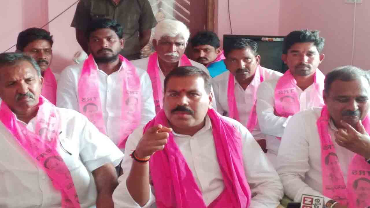 బహిరంగ చర్చకు సిద్ధమా?