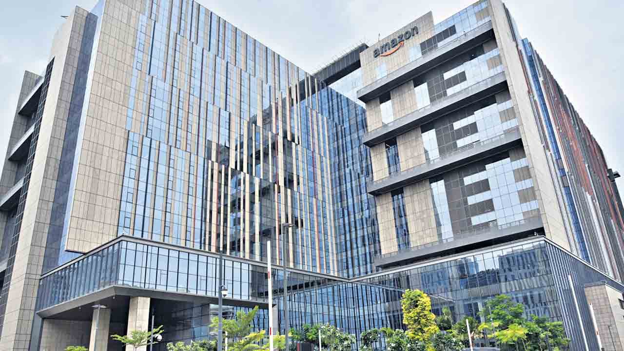 డాటా సెంటర్లకు హైదరాబాద్‌ అనుకూలం