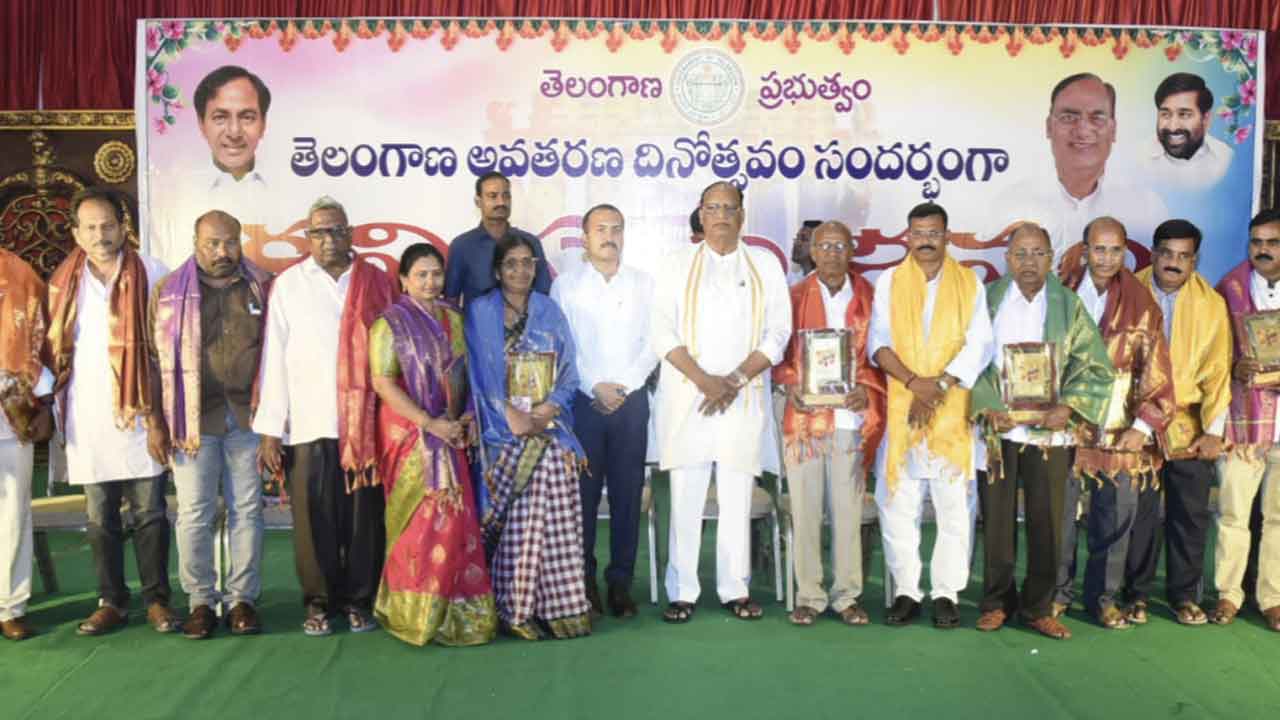 రాష్ట్రంలో కవులకు ప్రత్యేక గుర్తింపు