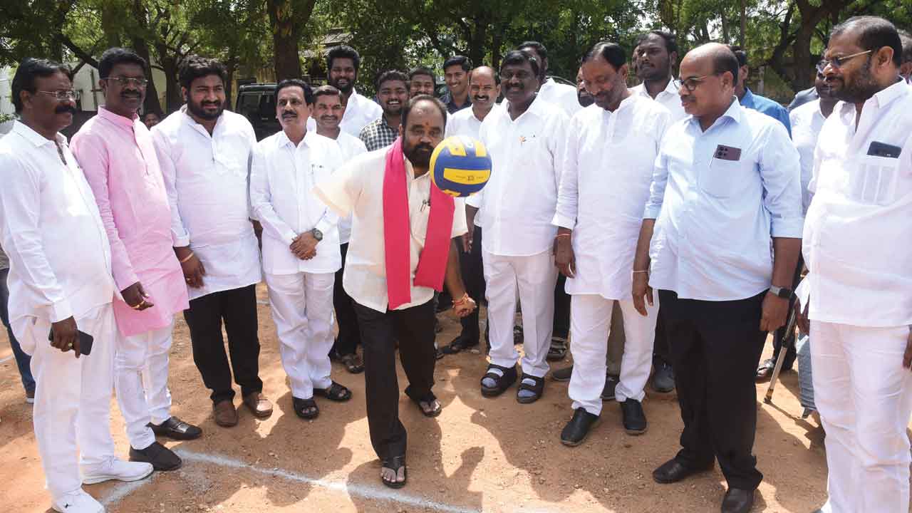 క్రీడాకారుల ప్రోత్సాహానికే ప్రాంగణాలు