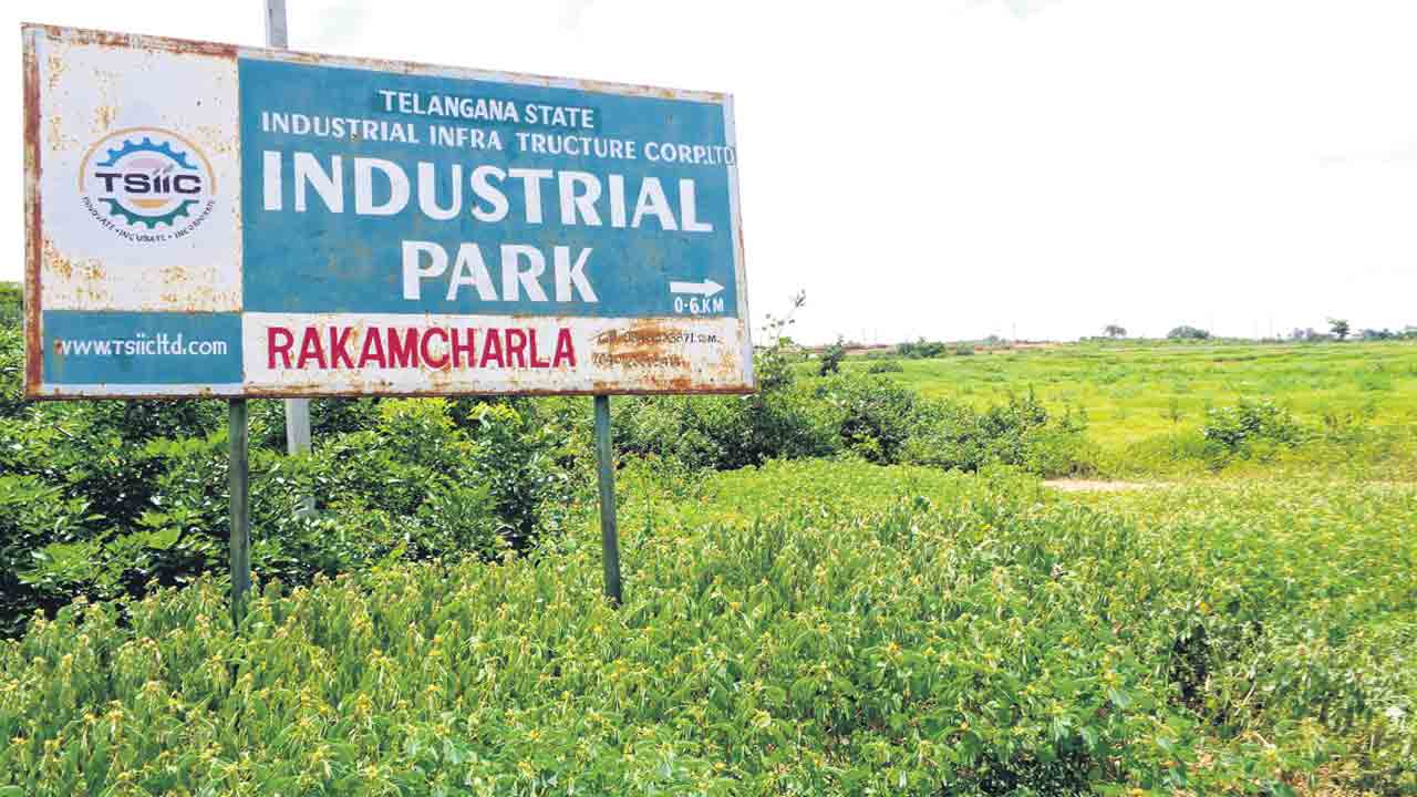 అందుబాటులోకి కొత్త పారిశ్రామికవాడలు