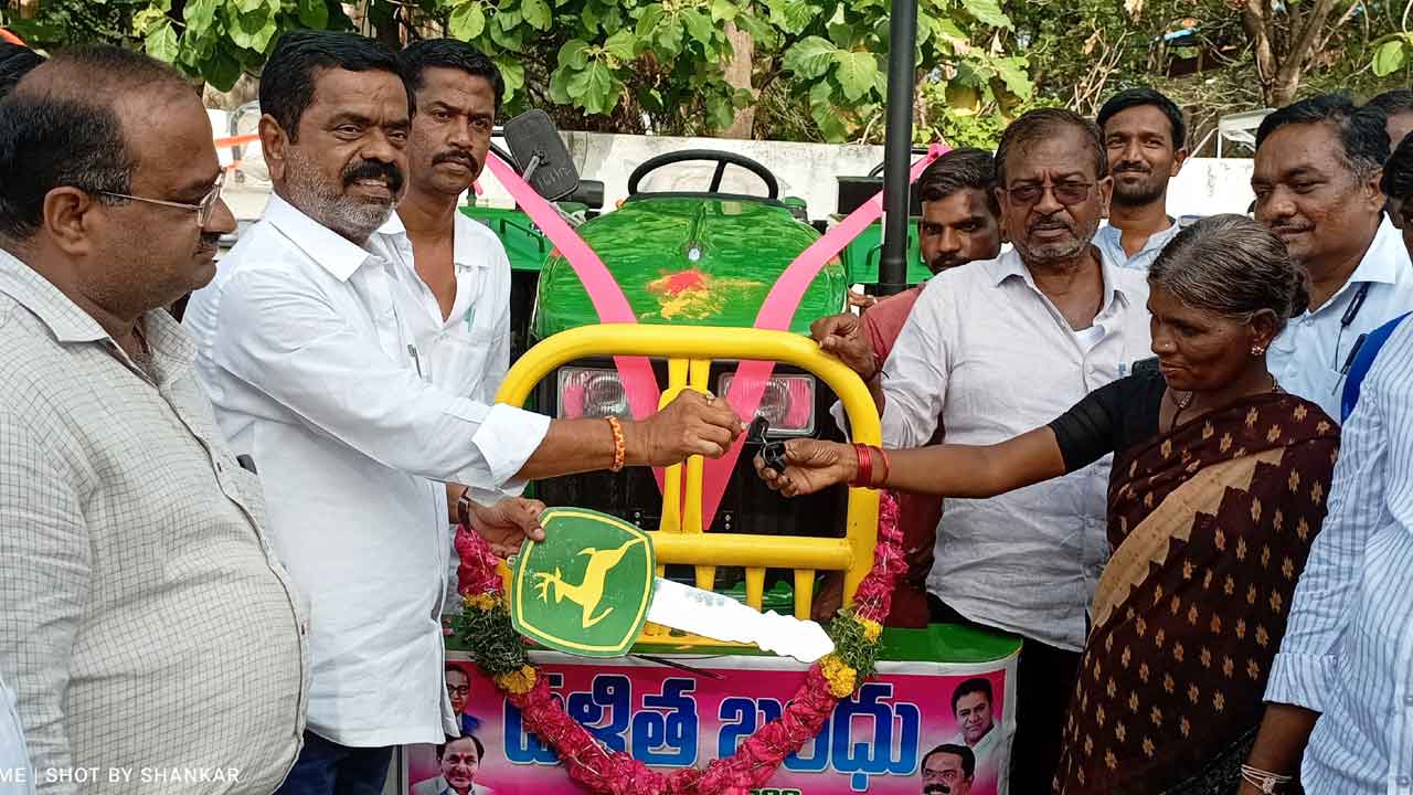 దళితోద్ధరణకే దళితబంధు