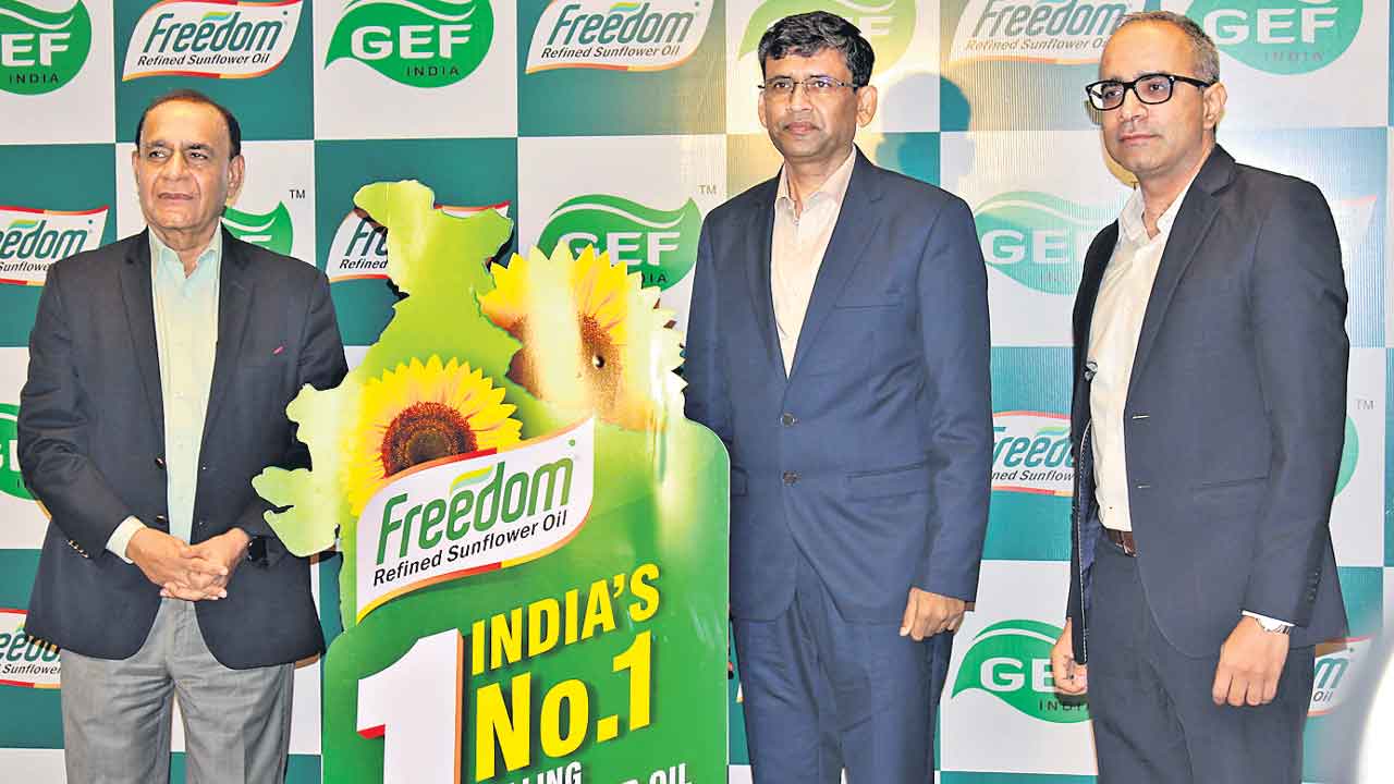 రాష్ట్రంలో ఫ్రీడం వంటనూనెల ప్లాంట్‌