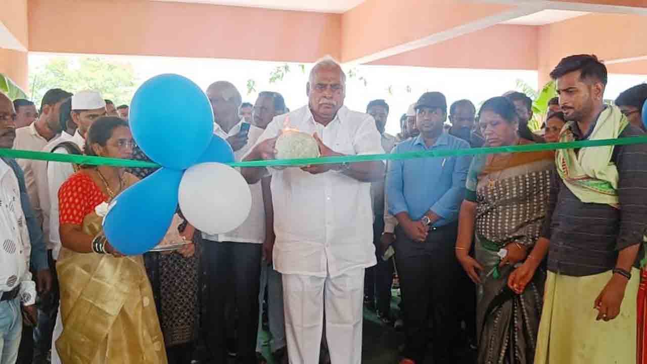 విద్యాభివృద్ధికి ప్రభుత్వం కృషి