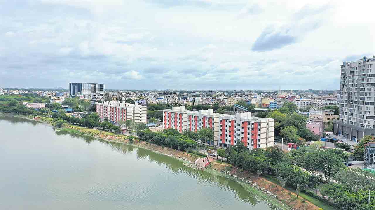 మూసీ నివాసితులకు..12వేల డబుల్‌ ఇండ్లు