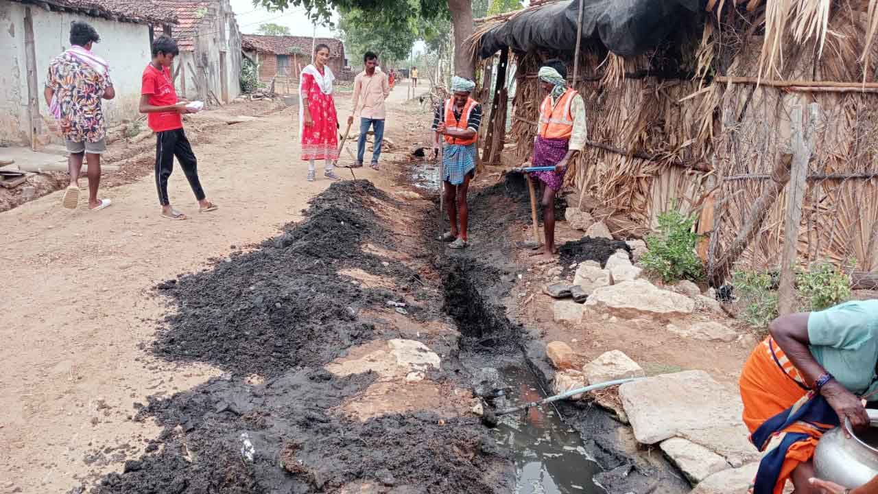 అన్ని వార్డుల అభివృద్ధిపై ప్రత్యేక శ్రద్ధ