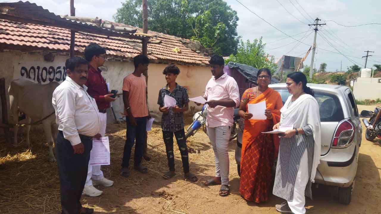 ప్రభుత్వ కళాశాలల్లోనే చేరండి