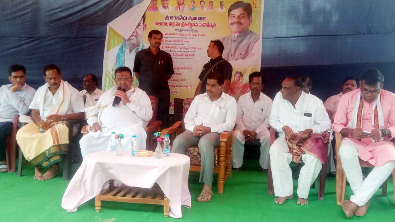 భక్తిమార్గంలో నడిచేవారు మోసం చేయరు