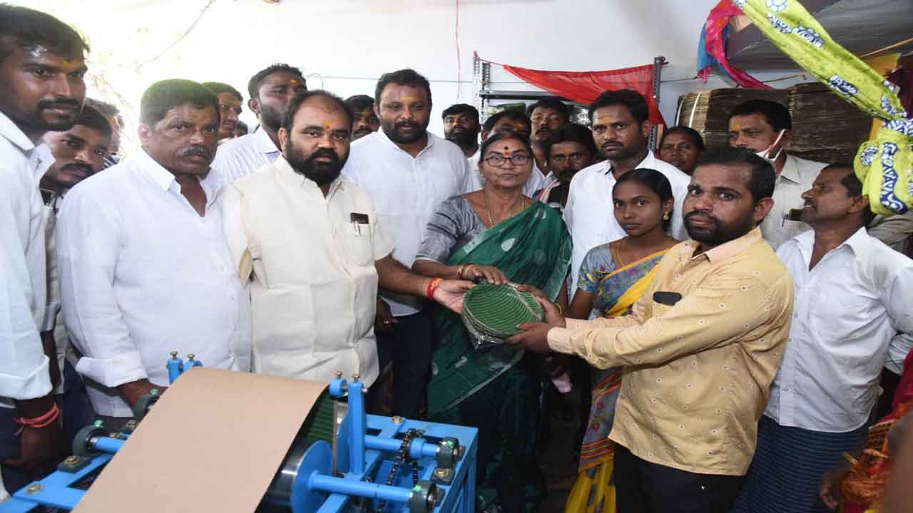 దళితుల సంక్షేమానికే దళితబంధు