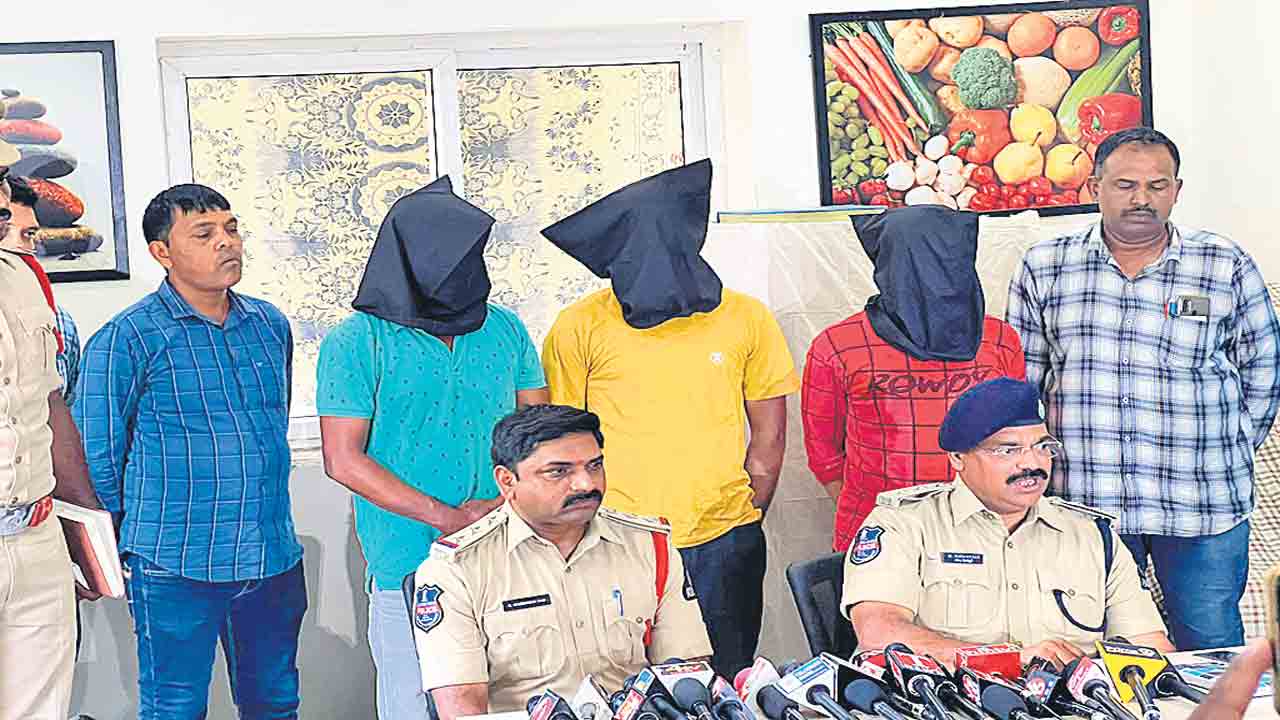 కాపర్‌ దొంగలు దొరికారు.!