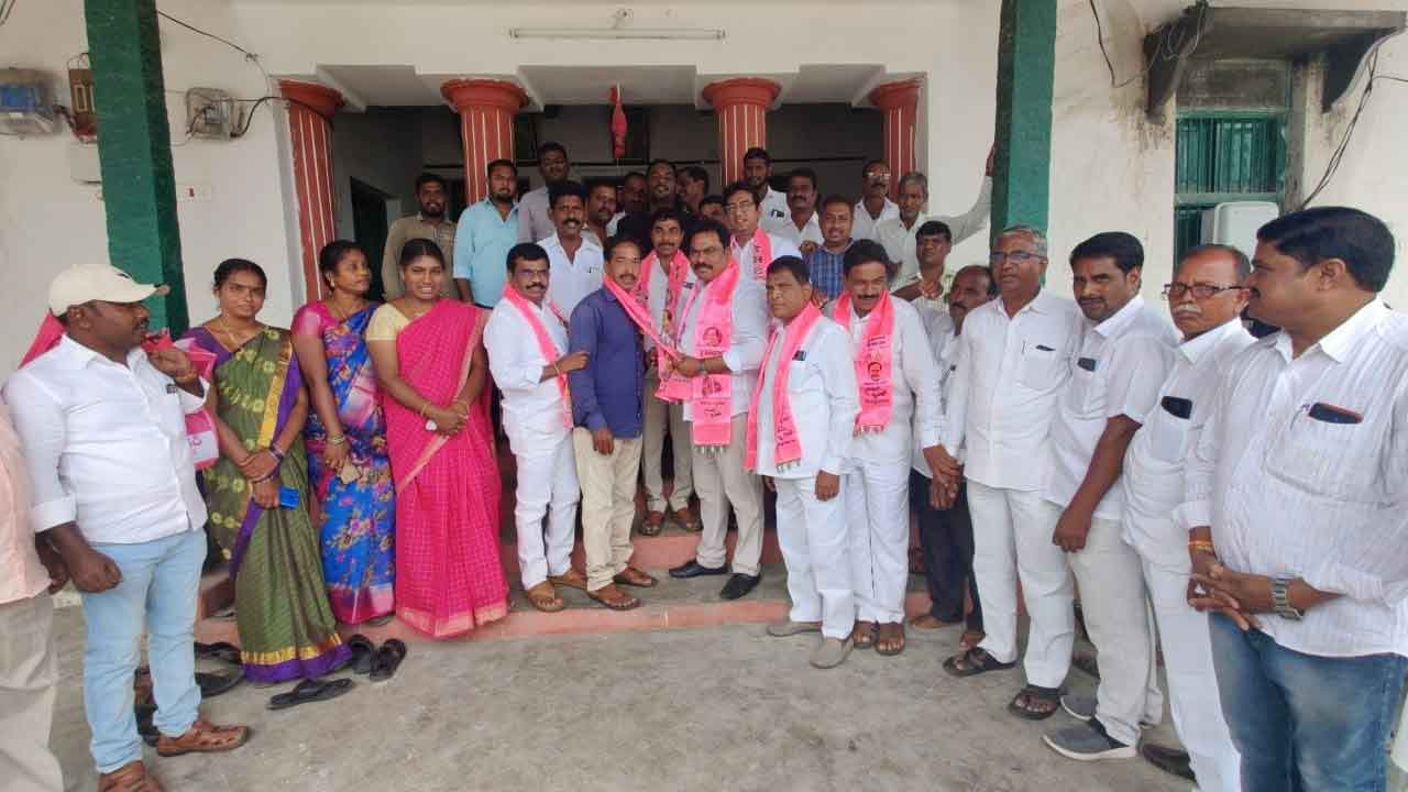 టీఆర్‌ఎస్‌లోకి బీజేపీ నాయకుడు