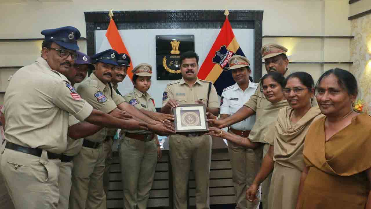 ఖమ్మం షీ టీమ్‌కు రాష్ట్రస్థాయి అవార్డులు