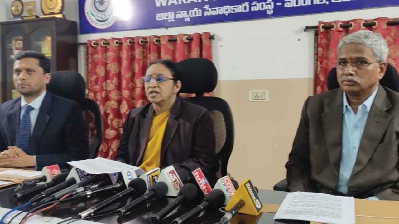 లోక్ అదాలత్లో ఎకువ కేసులు పరిషరించుకోవాలి