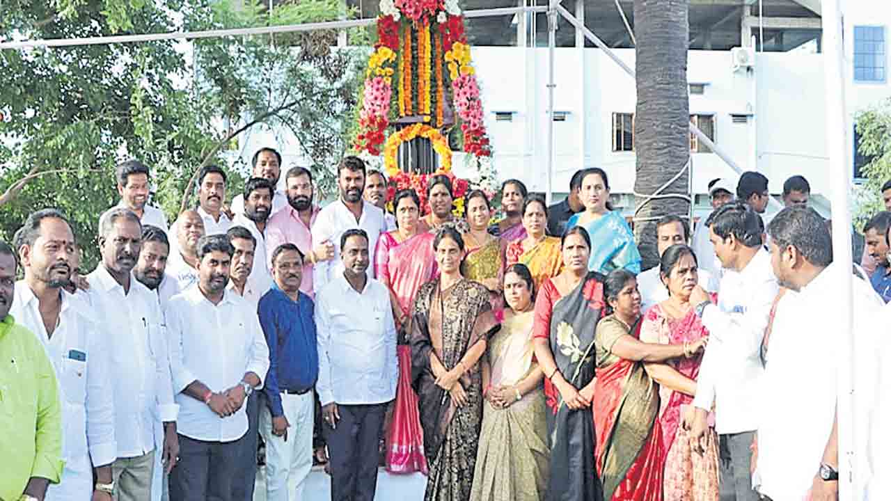 పోరాటాల ఫలితమే ‘తెలంగాణ’