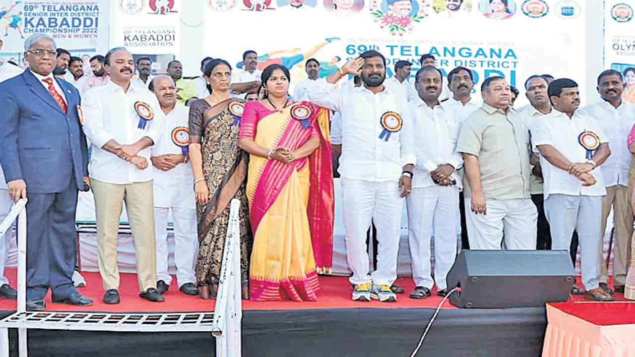 ప్రతి గ్రామంలో క్రీడా ప్రాంగణాలు