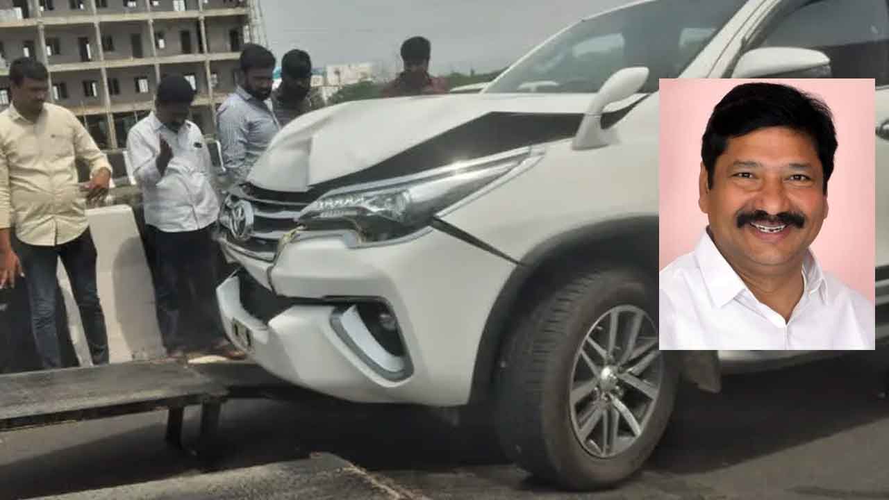 ఏపీలో రోడ్డు ప్రమాదం.. మంత్రి సేఫ్‌