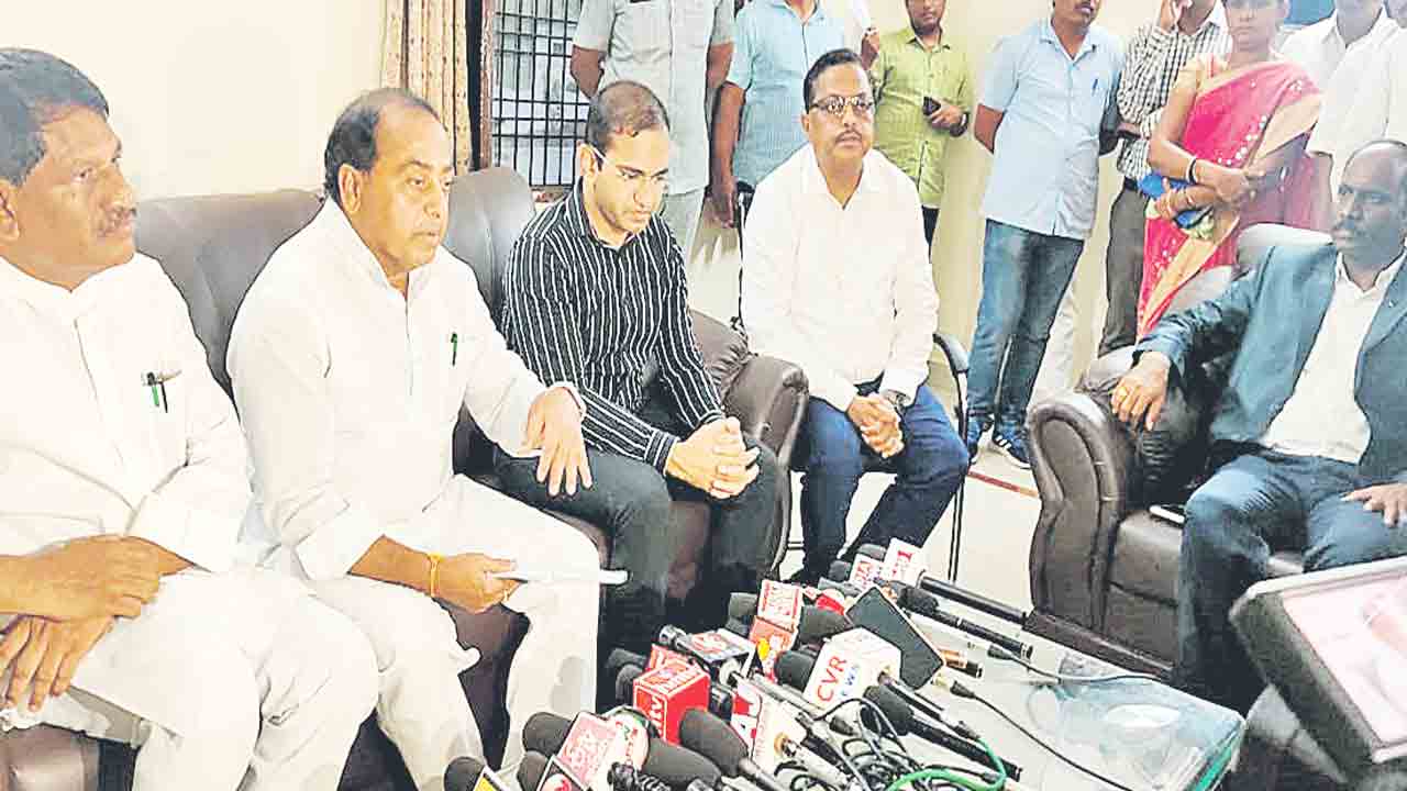 ట్రిపుల్‌ ఐటీ చర్చలు సఫలం!