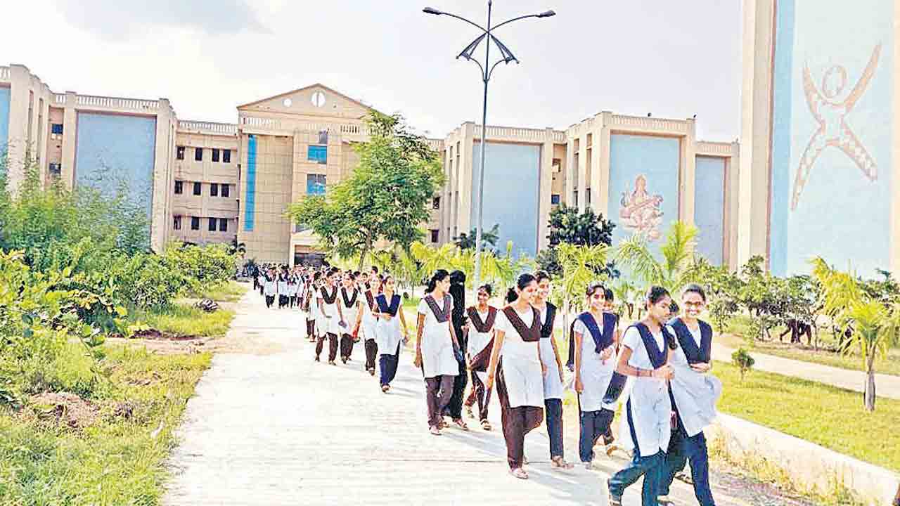 ట్రిపుల్‌ ఐటీ పిలుస్తోంది